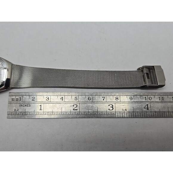 Skagen Asta SKW2049 Womens Watch Quartz Silver Crystals Mesh Band New Battery - Picture 8 of 10